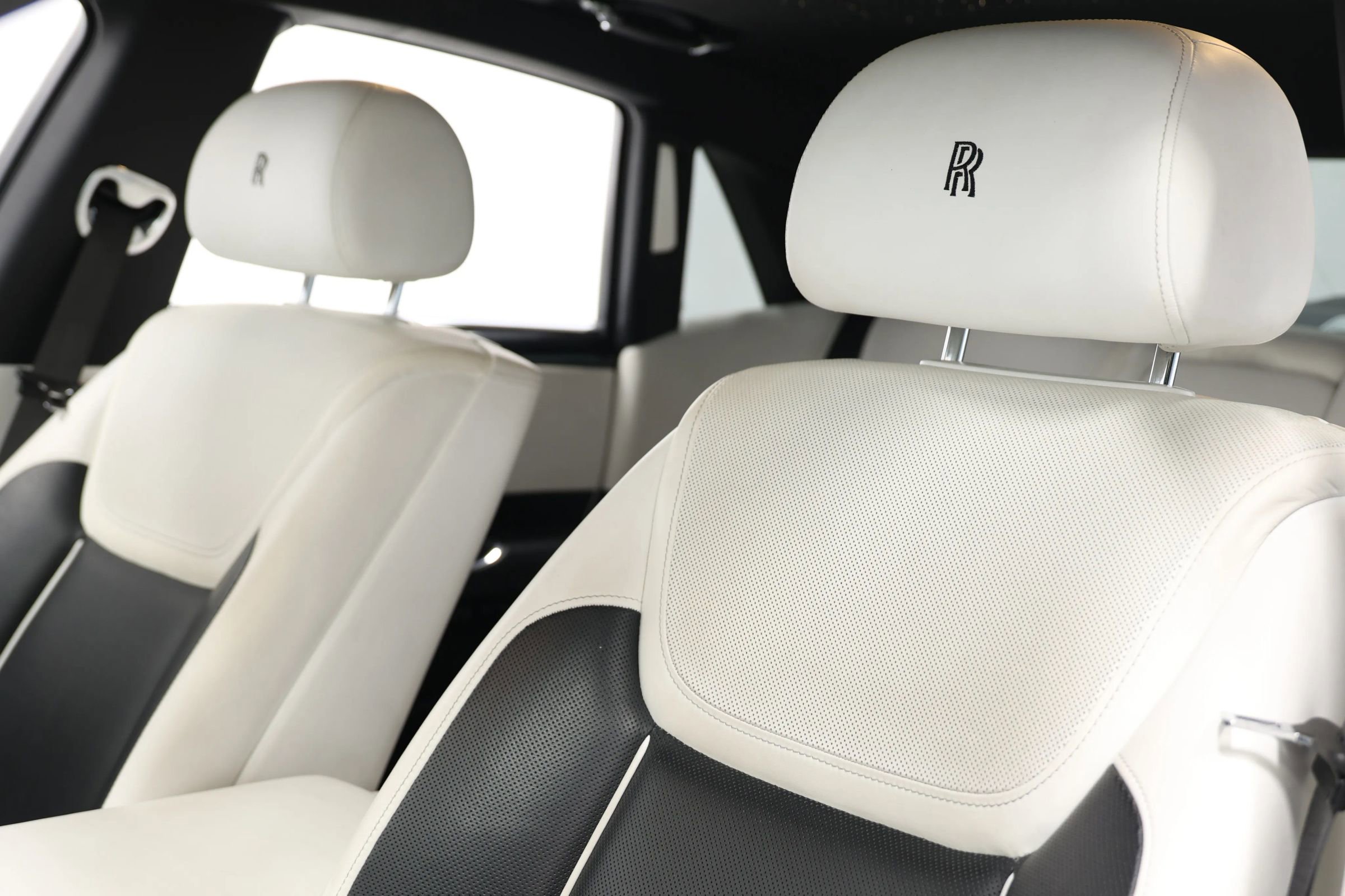 Used 2017 Rolls-Royce Ghost Series II Sedan 4D image 21