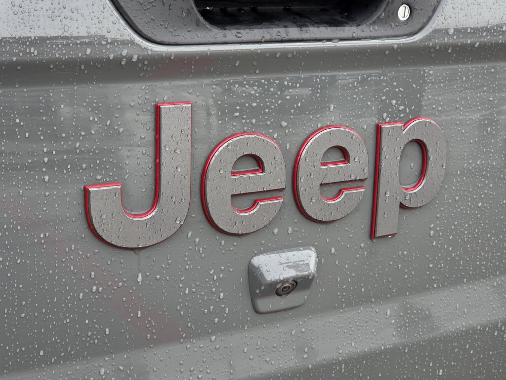 Used 2021 Jeep Gladiator Rubicon AWD/4WD image 10