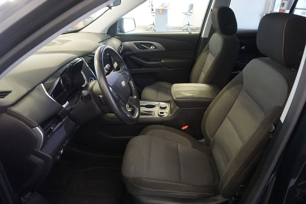 Used 2018 Chevrolet Traverse LT FWD image 19