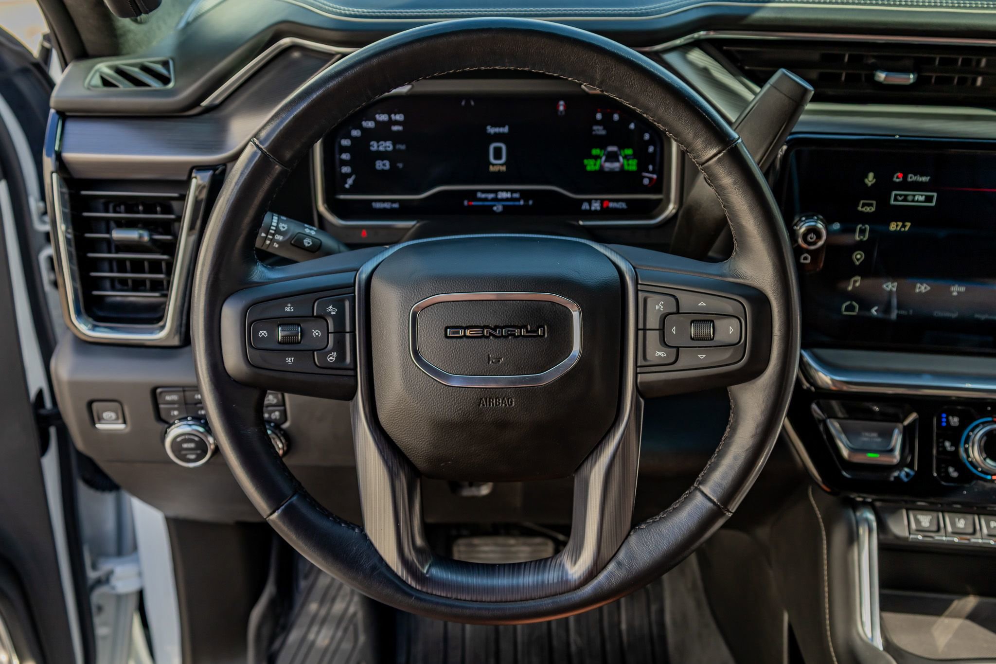 Used 2024 GMC Sierra 3500 Denali Ultimate image 19