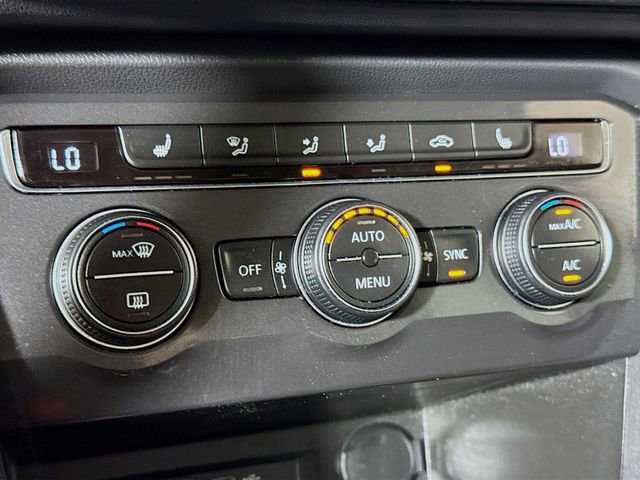 Used 2021 Volkswagen Tiguan SE image 14