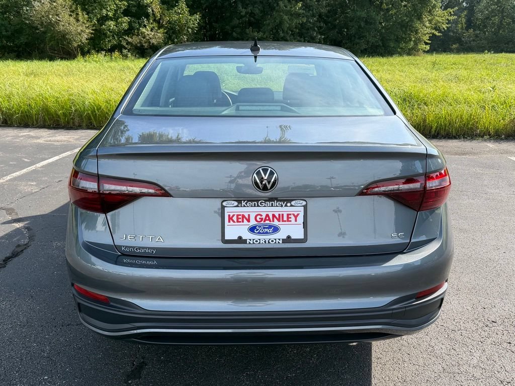 Used 2022 Volkswagen Jetta SE FWD image 10