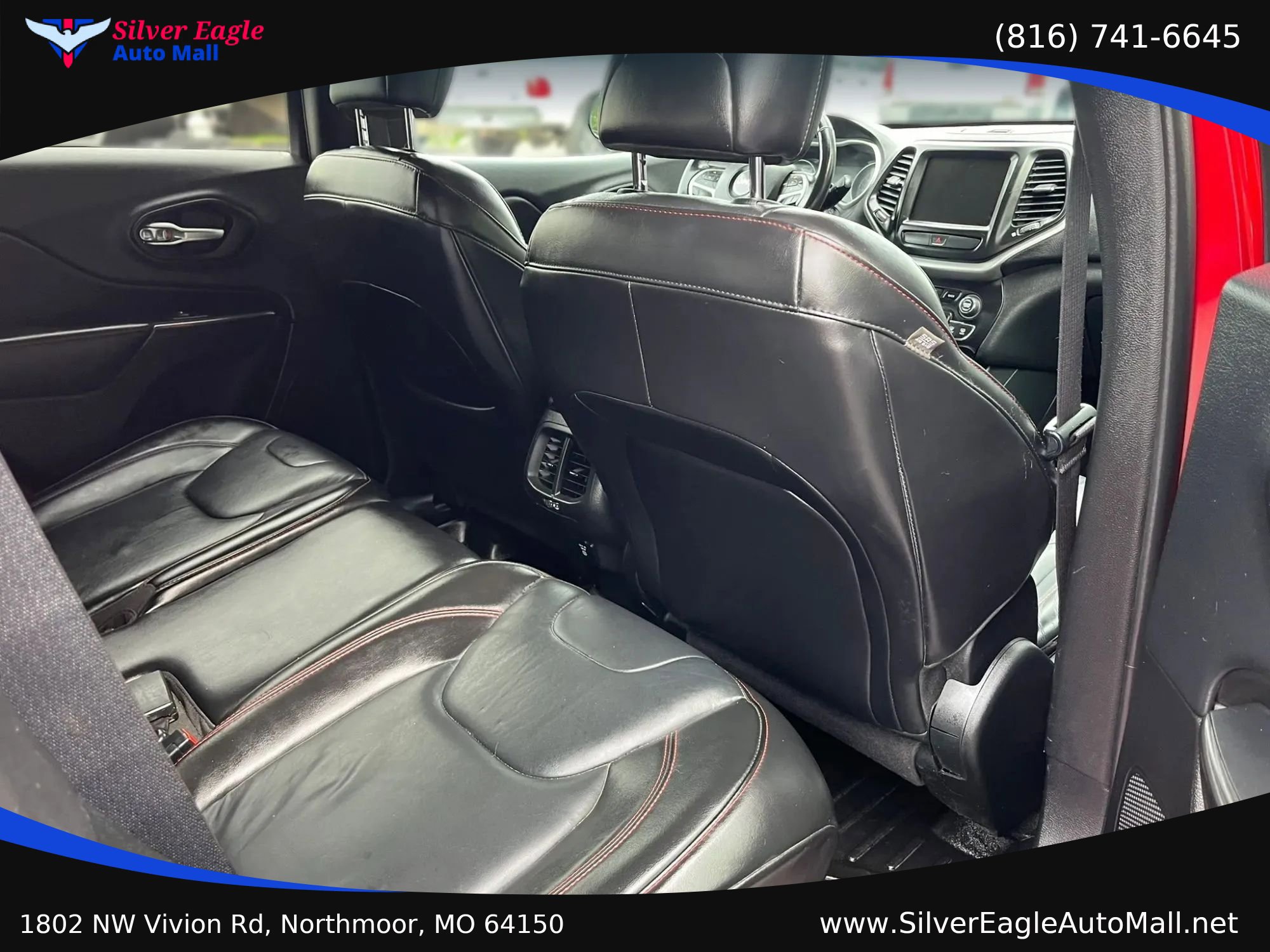 Used 2015 Jeep Cherokee Trailhawk w/ Leather Interior Group AWD/4WD image 6