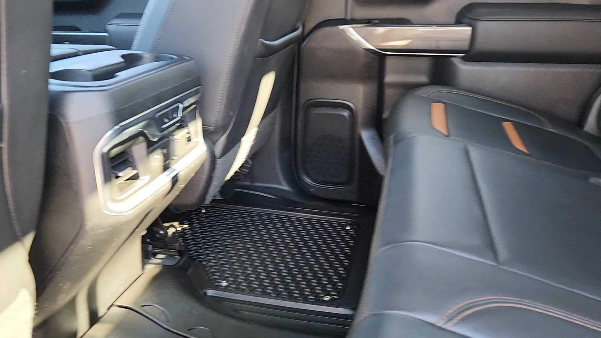 Used 2019 GMC Sierra 1500 AT4 w/ AT4 Premium Package AWD/4WD image 32