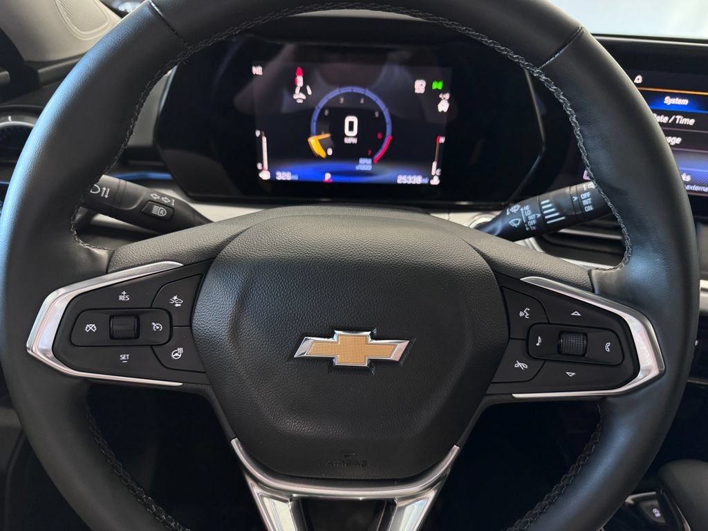 Used 2024 Chevrolet Trax LT w/ Driver Confidence Package FWD image 13