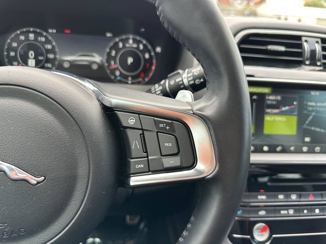 Used 2019 Jaguar F-PACE R-Sport AWD/4WD image 46