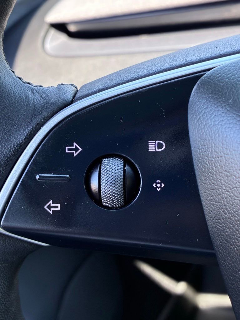 Used 2024 Tesla Model 3 Standard Range RWD image 29