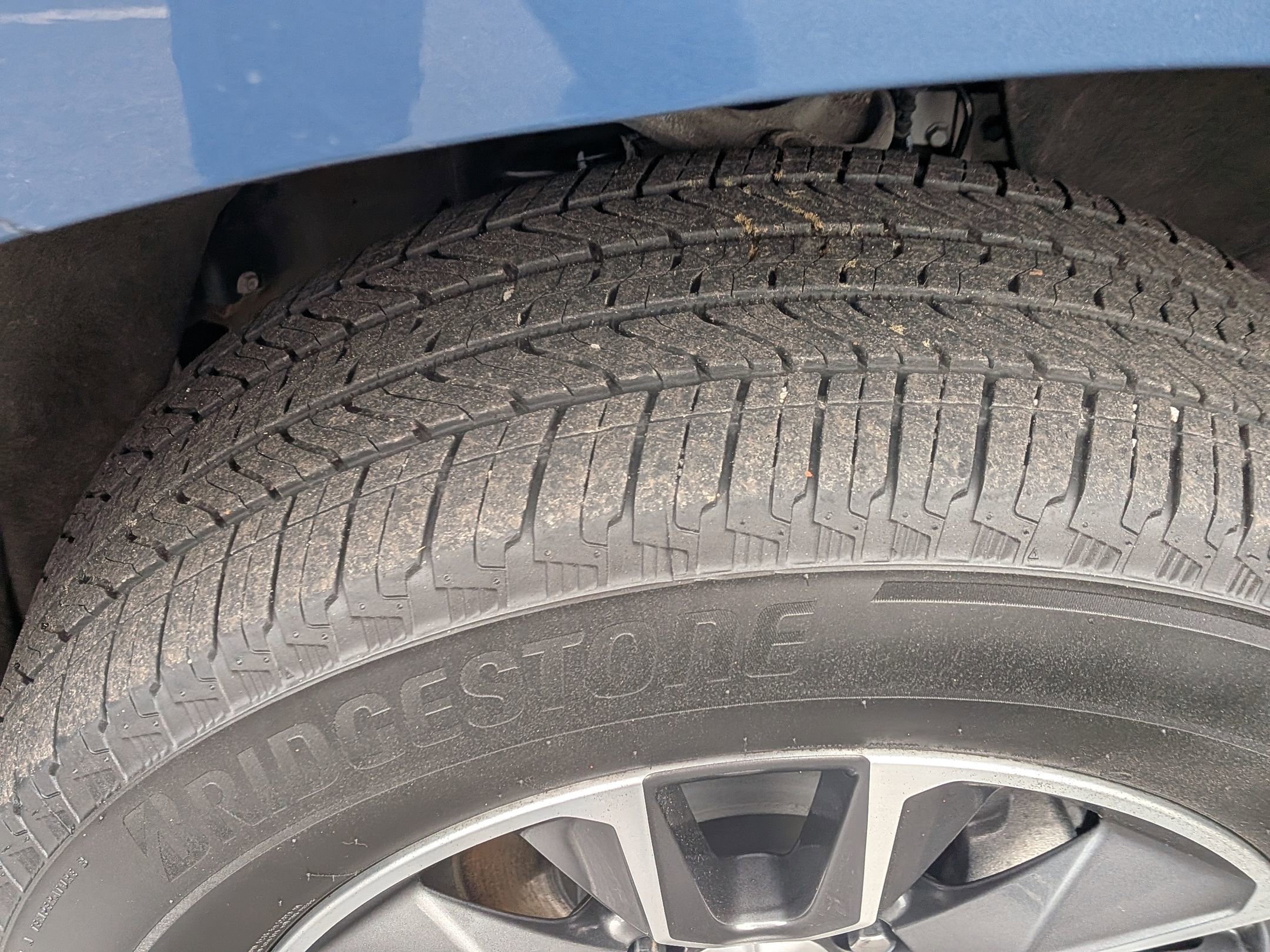 Used 2024 Chevrolet Silverado 1500 LT image 13