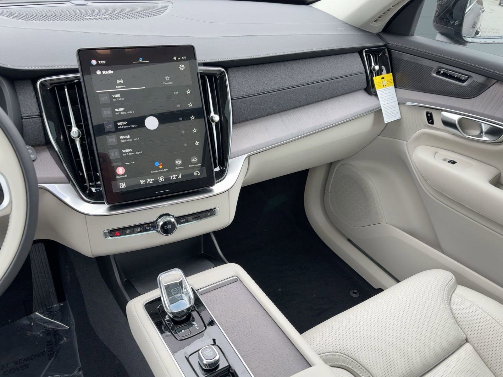 New 2026 Volvo XC90 B6 Ultra w/ Protection Package image 27