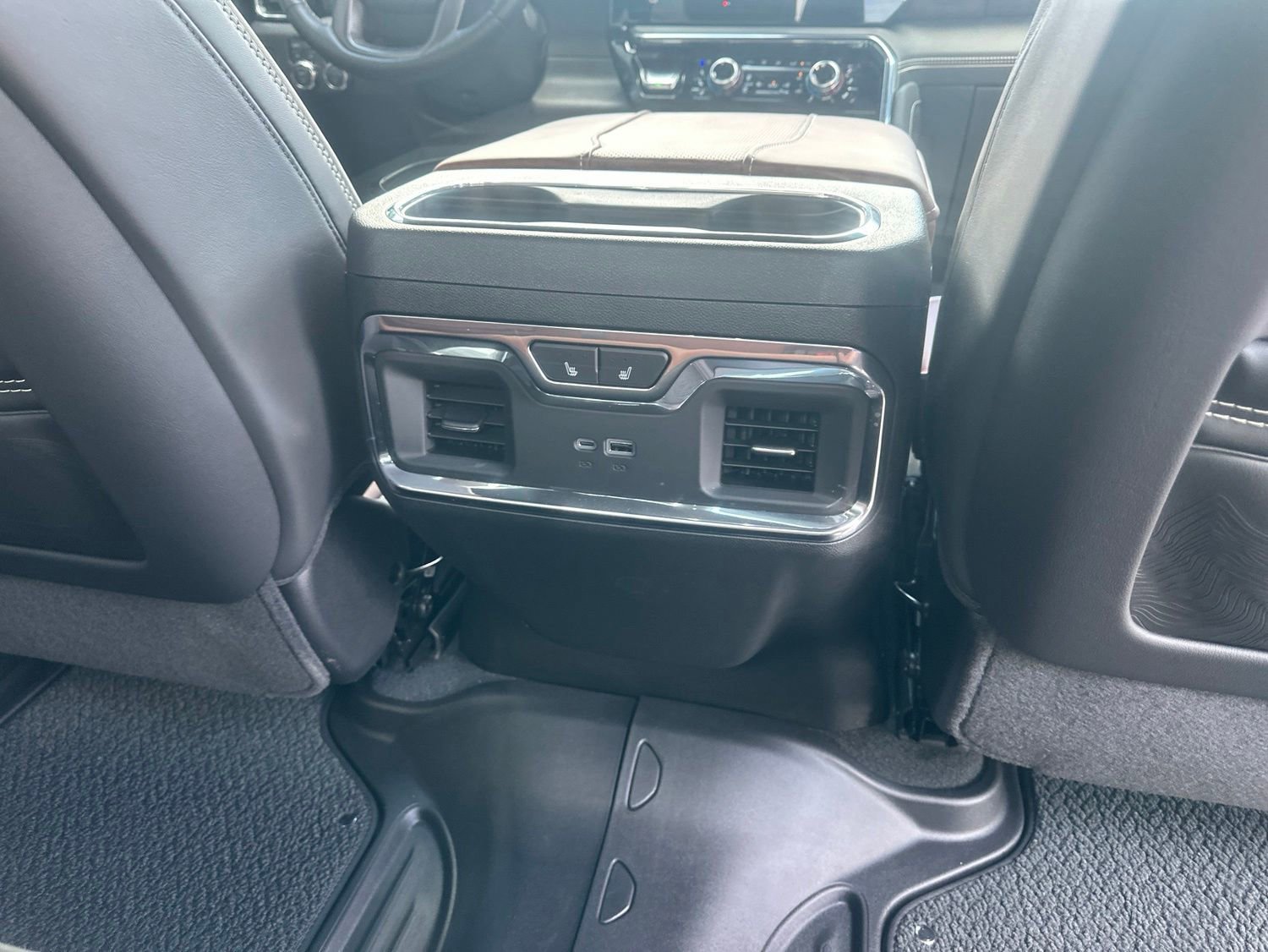 Used 2025 GMC Sierra 1500 Denali Ultimate AWD/4WD image 16