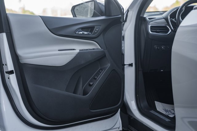 Used 2021 Chevrolet Equinox Premier image 40