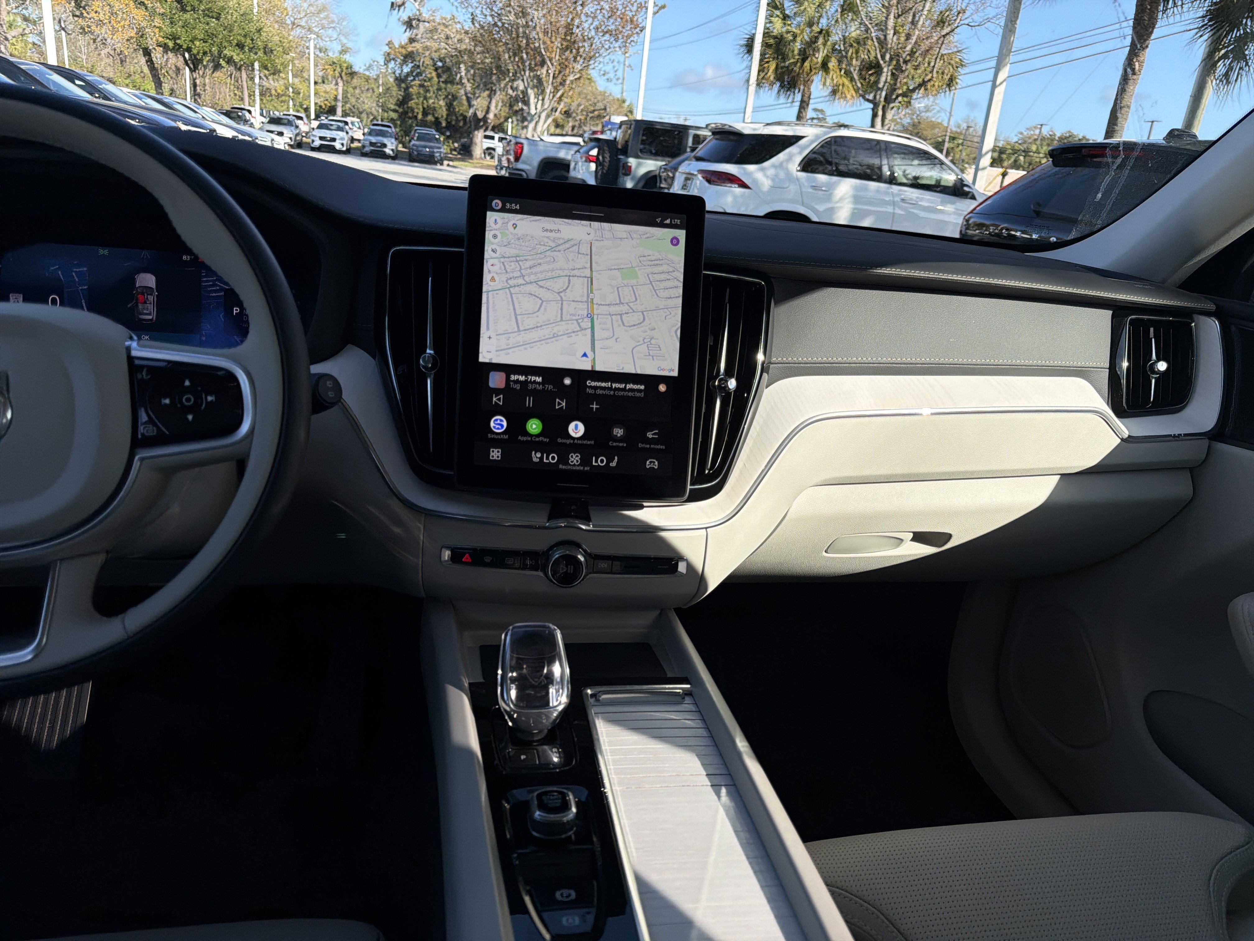 Used 2026 Volvo XC60 B5 Ultra w/ Protection Package Premier image 31