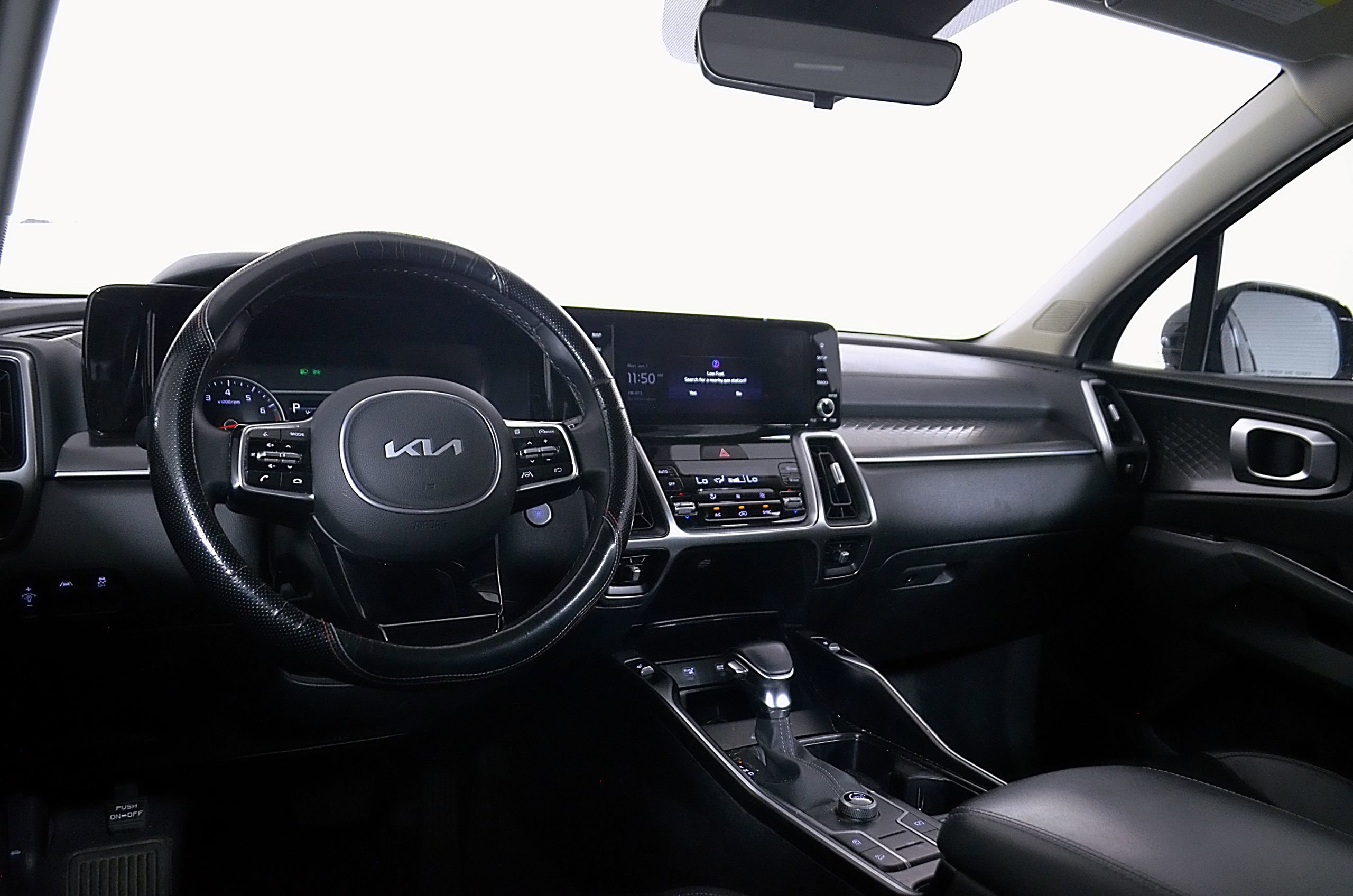 Used 2022 Kia Sorento S FWD image 21