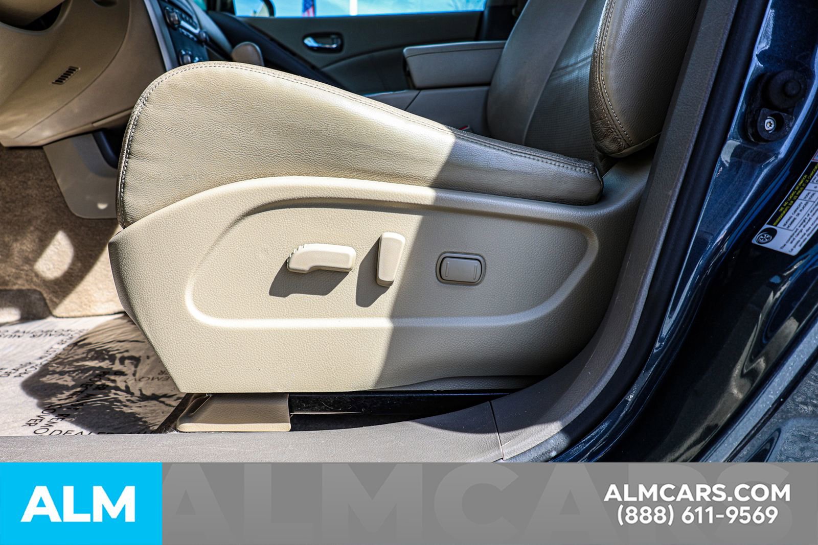 Used 2014 Nissan Murano LE w/ Platinum Edition Package image 15