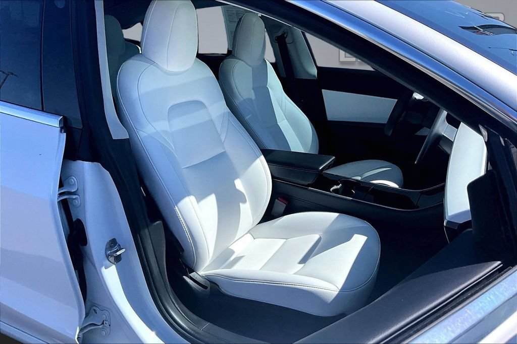 Used 2020 Tesla Model 3 Long Range AWD/4WD image 7