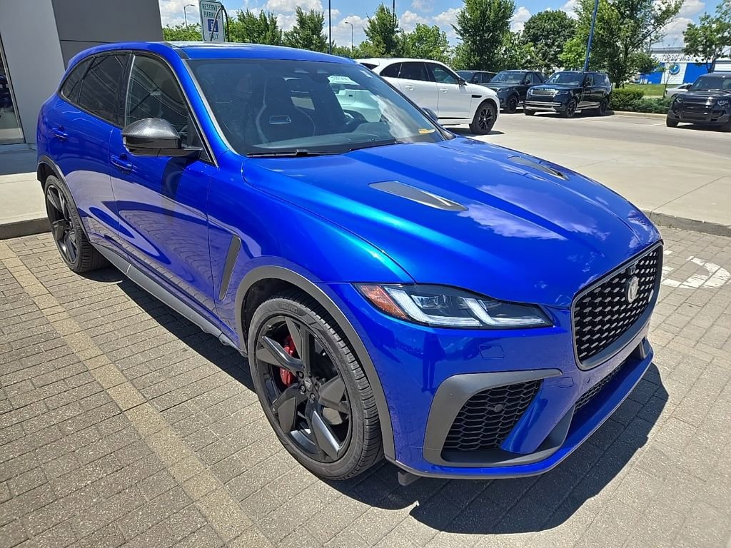 Used 2022 Jaguar F-PACE SVR AWD/4WD image 3