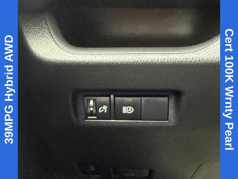 Used 2025 Toyota RAV4 LE AWD/4WD image 29