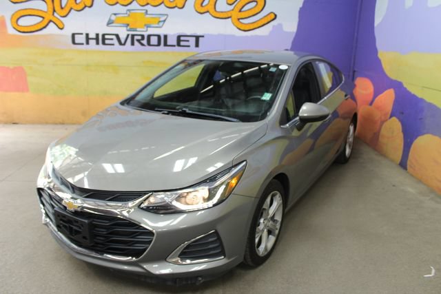 Used 2019 Chevrolet Cruze Premier FWD image 7