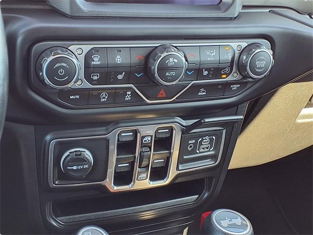 Used 2023 Jeep Wrangler Sahara w/ Cold Weather Group image 16