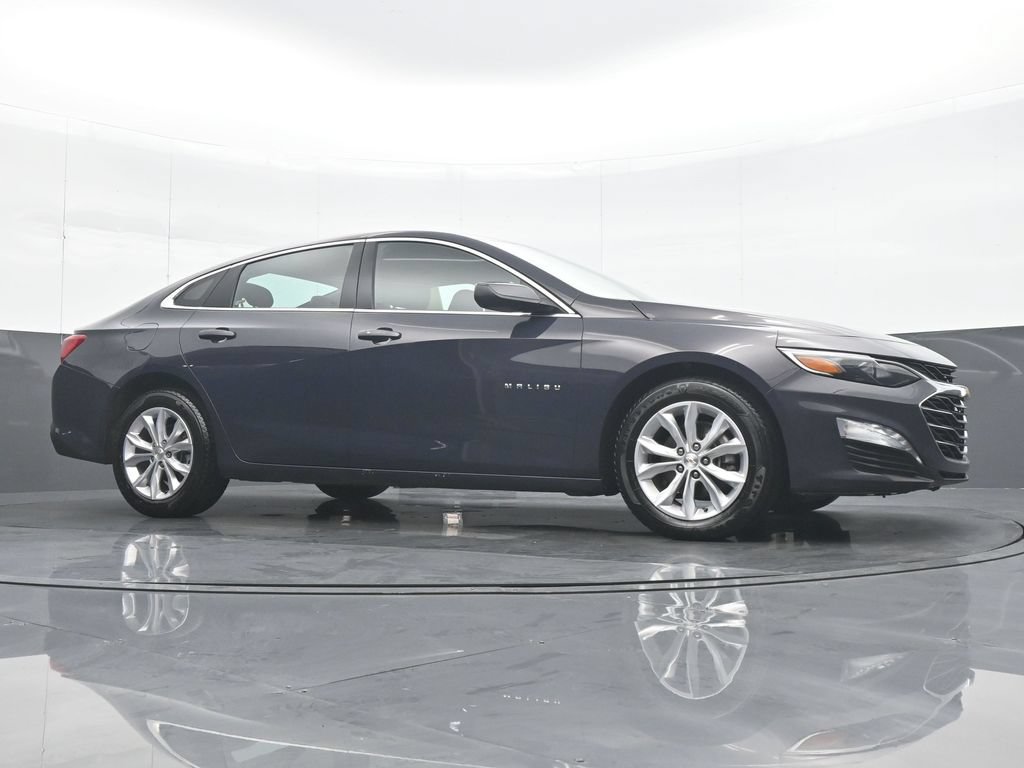 Used 2025 Chevrolet Malibu LT FWD image 32