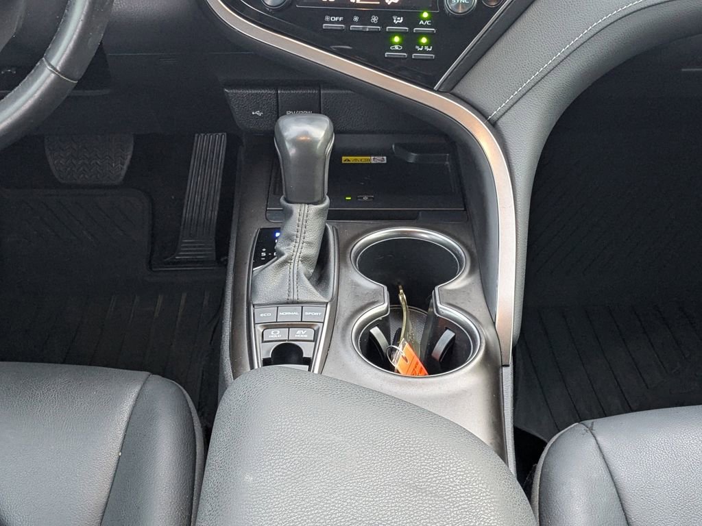 Used 2022 Toyota Camry SE image 17