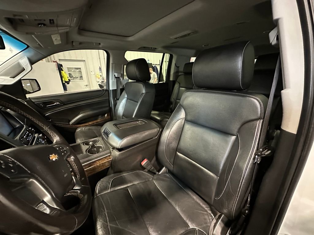 Used 2018 Chevrolet Suburban LT AWD/4WD image 15
