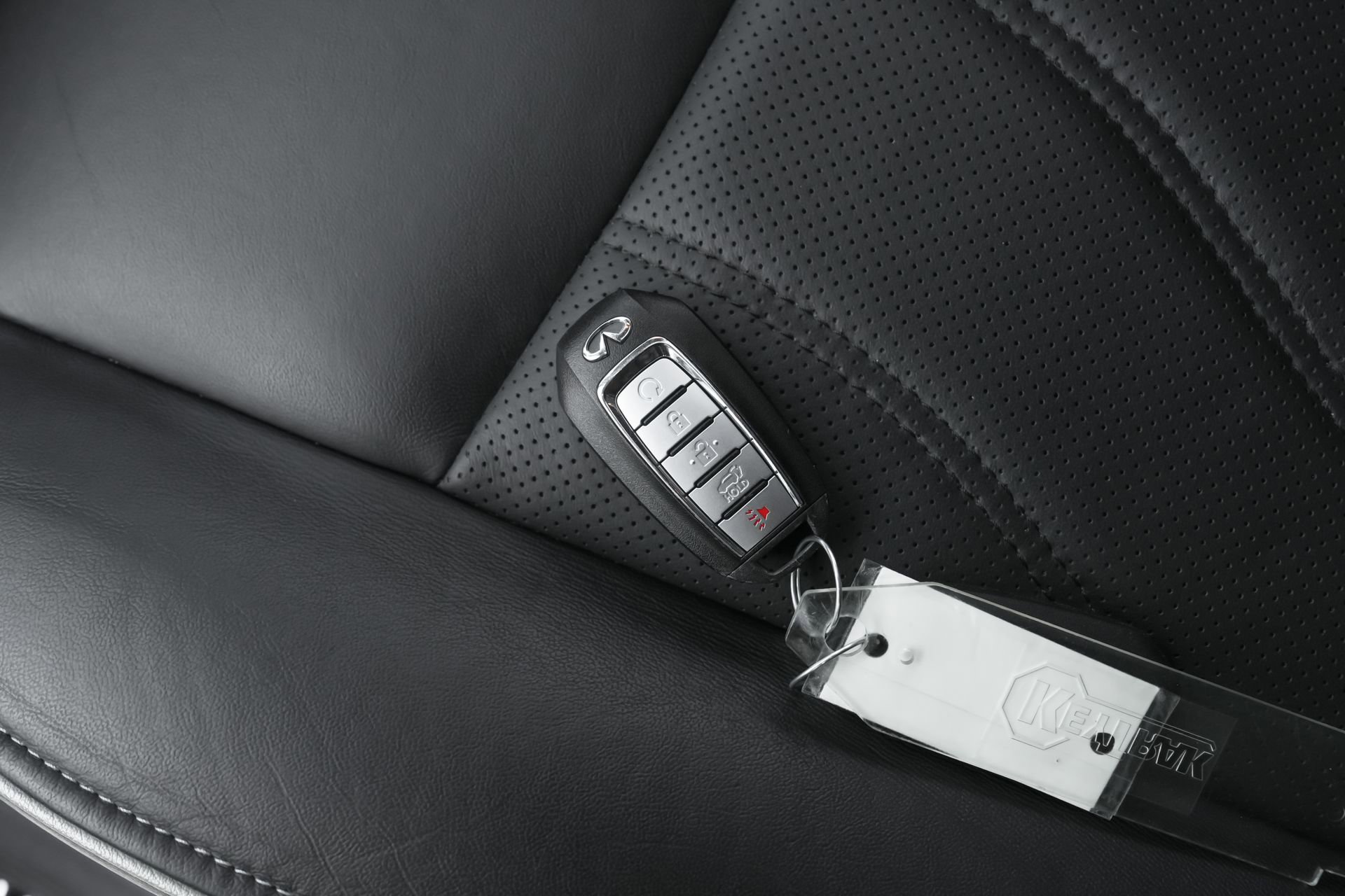 Used 2019 INFINITI QX60 Luxe w/ Essential Package image 44