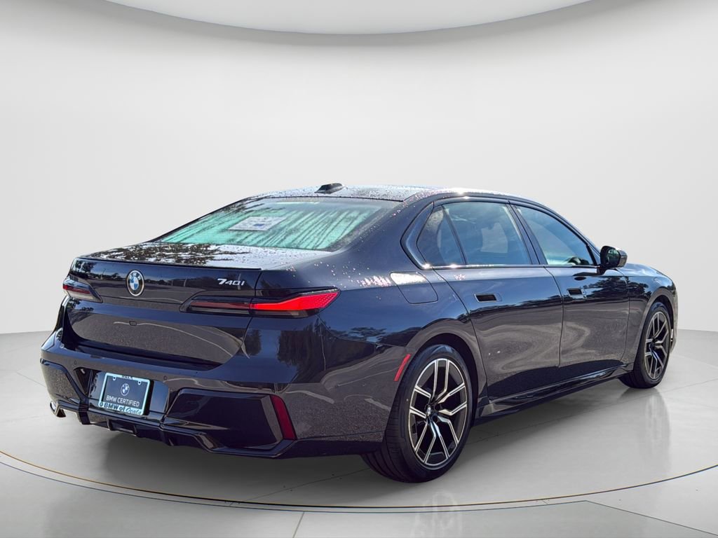 Certified 2023 BMW 740i image 20