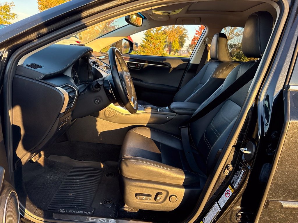 Used 2018 Lexus NX 300h AWD w/ Luxury Package image 16
