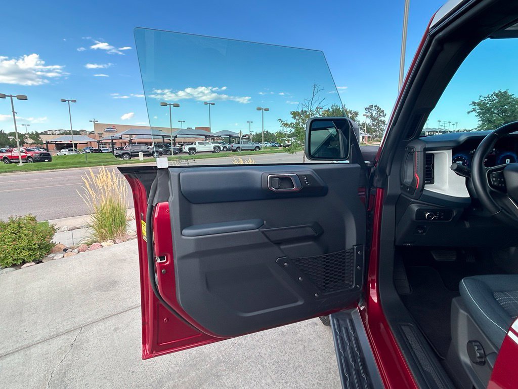 Used 2025 Ford Bronco Heritage Edition AWD/4WD image 13