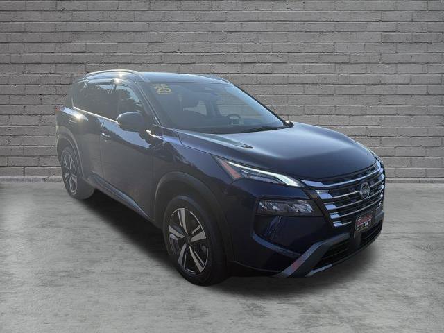 Certified 2025 Nissan Rogue SL w/ SL Premium Package AWD/4WD image 1