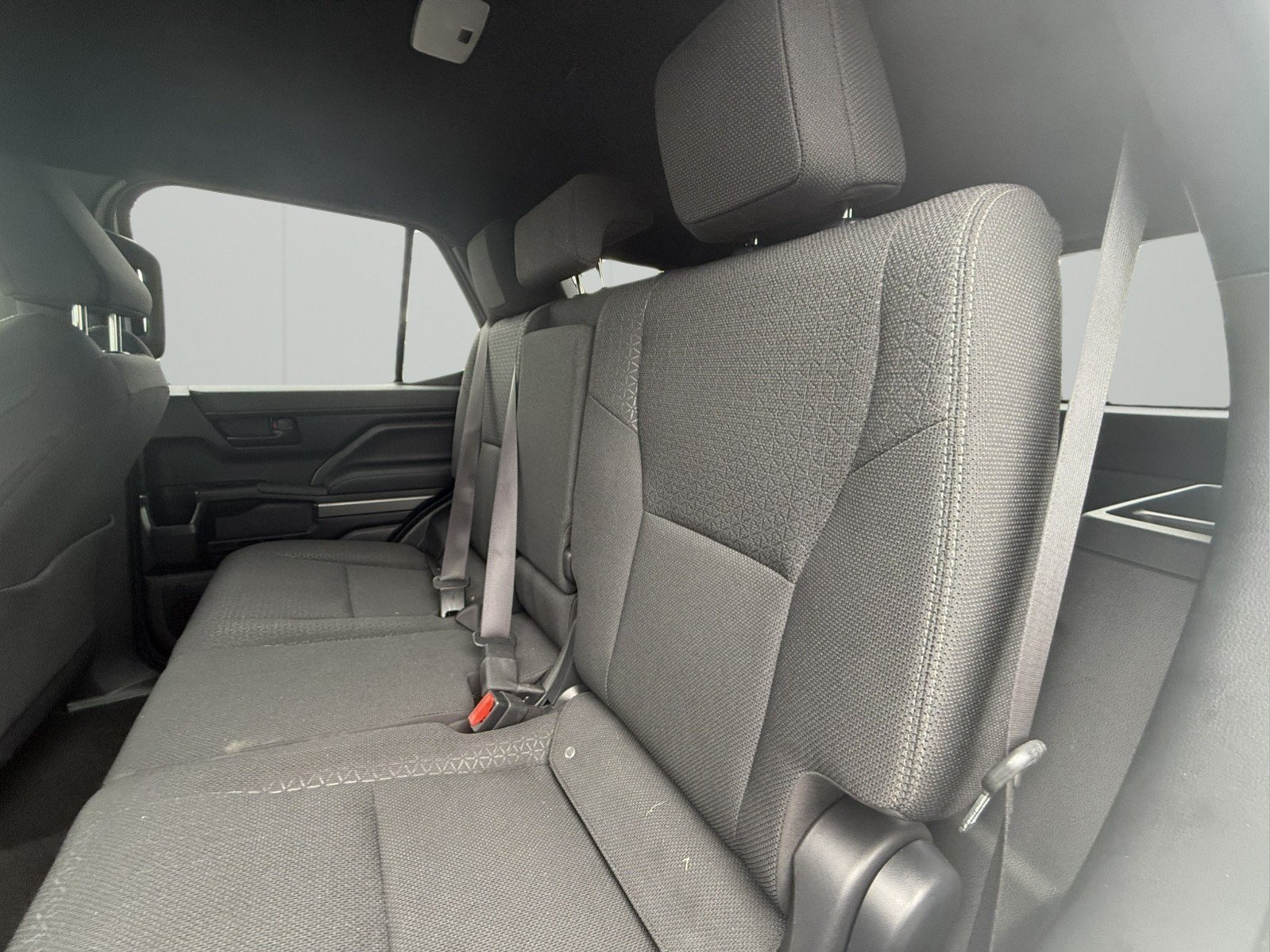 Used 2025 Toyota 4Runner SR5 AWD/4WD image 27