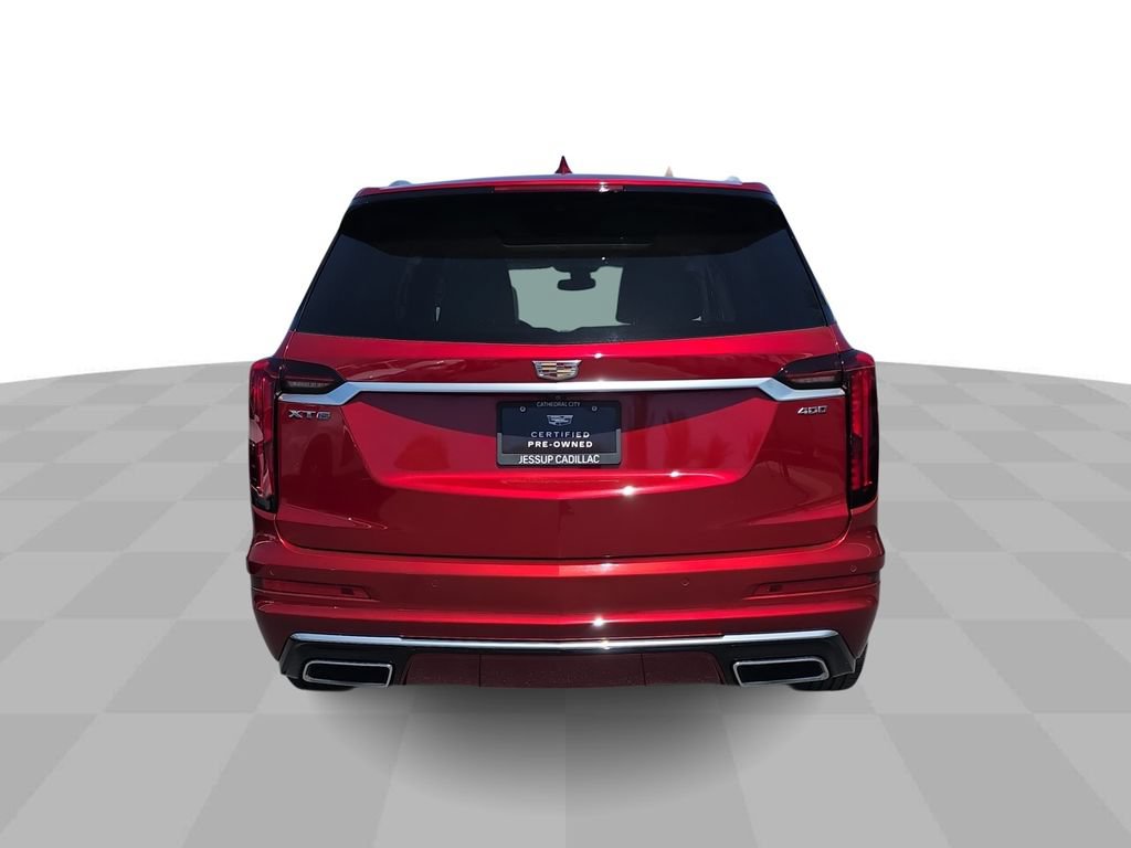 Used 2023 Cadillac XT6 Premium Luxury w/ LPO, Premium Carpet Package FWD image 7