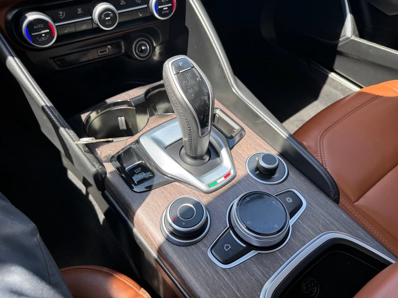Used 2021 Alfa Romeo Giulia Ti AWD/4WD image 22