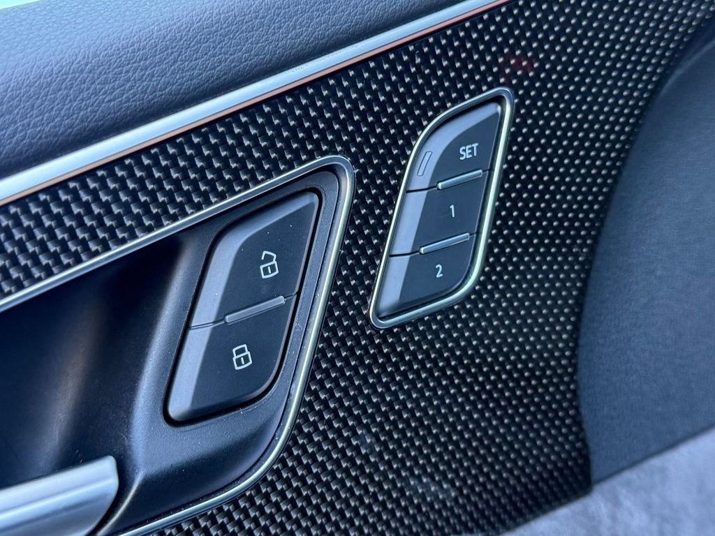 Used 2022 Audi SQ8 Prestige w/ Prestige Package image 75