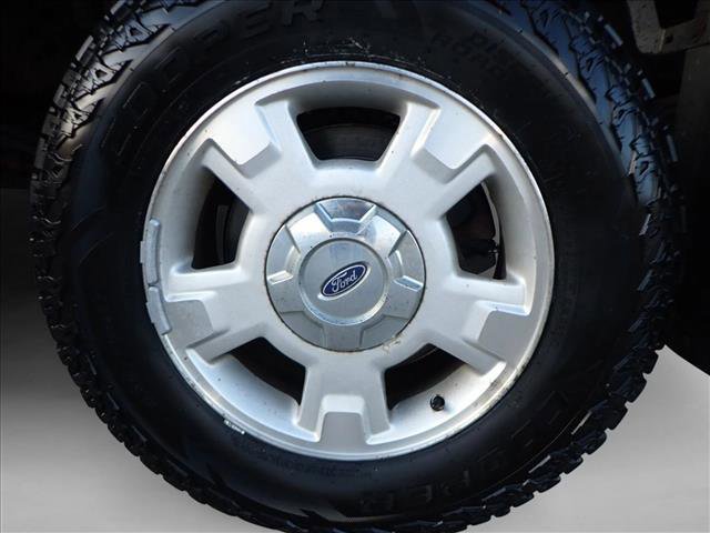 Used 2013 Ford F150 XLT w/ Mid Equipment Group image 7