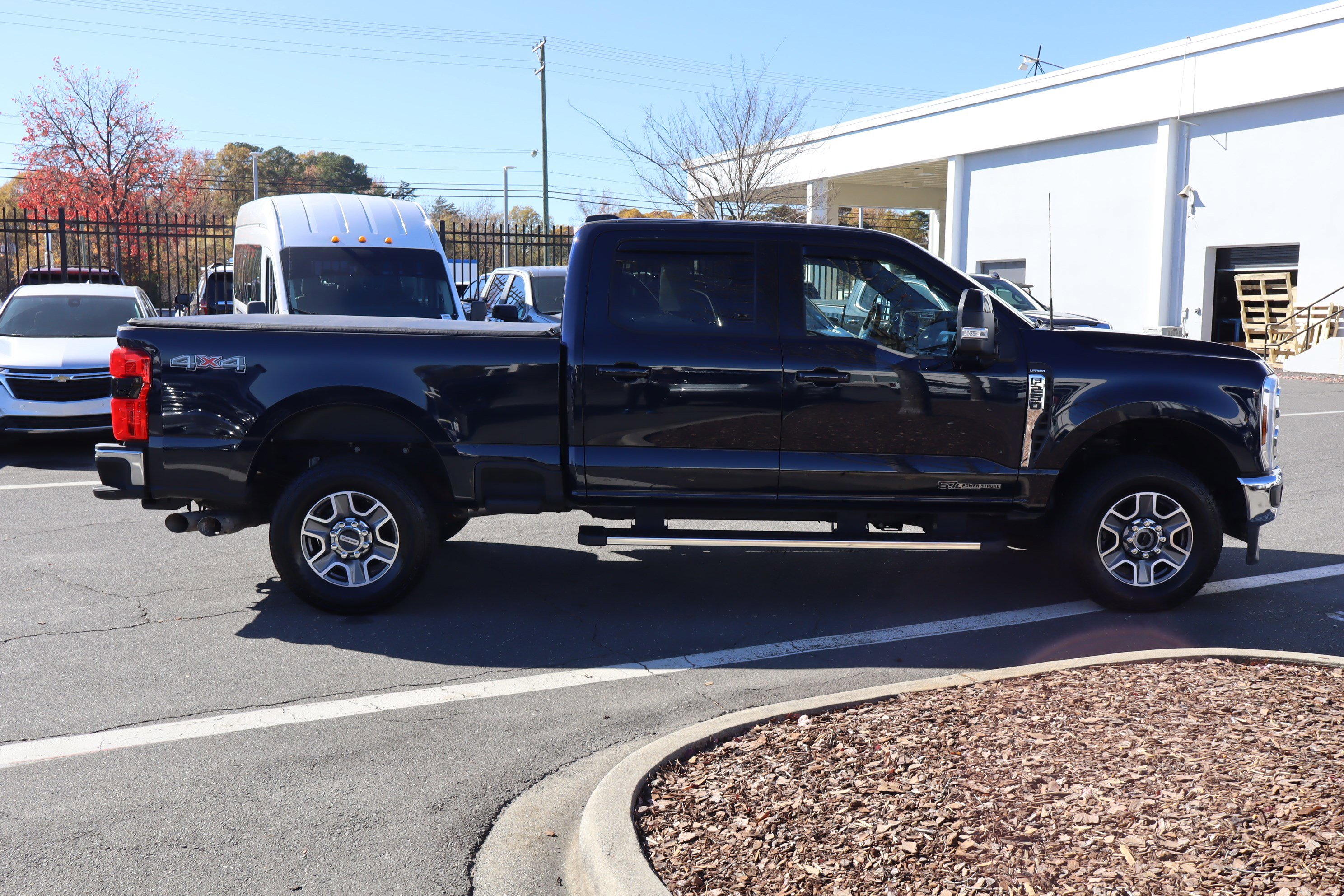 Used 2025 Ford F250 Lariat image 11