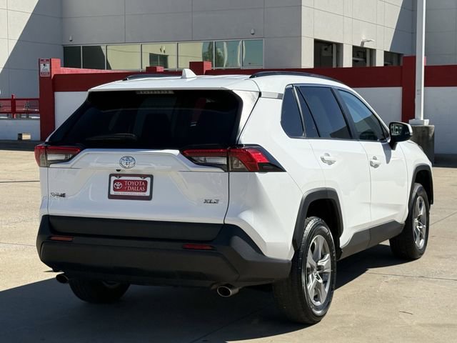 Used 2024 Toyota RAV4 XLE image 4