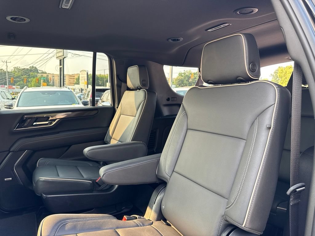 Used 2025 GMC Yukon XL Elevation RWD image 26