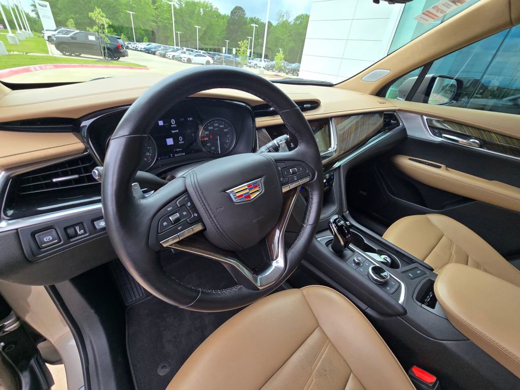 Used 2023 Cadillac XT6 Sport w/ Platinum Package AWD/4WD image 12