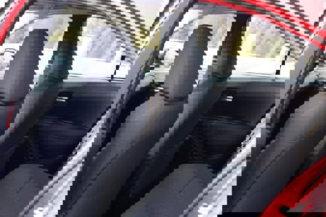 Used 2020 Toyota Corolla LE image 15