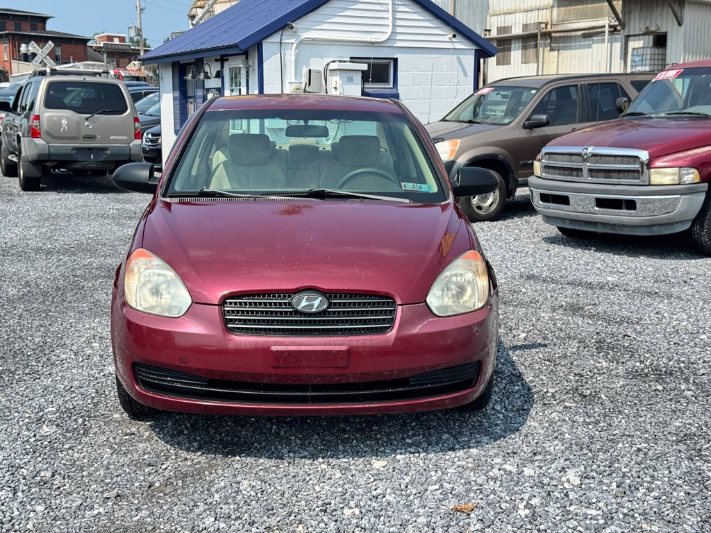 Used 2009 Hyundai Accent GLS FWD image 2