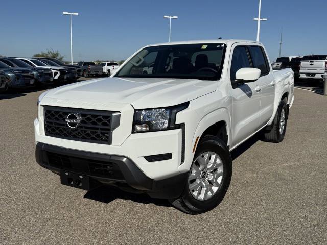 Used 2022 Nissan Frontier SV image 2