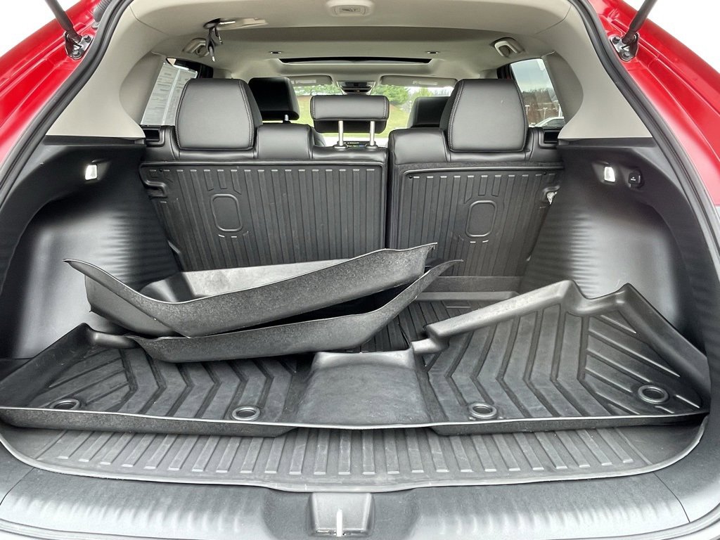 Used 2025 Honda HR-V EX-L image 16