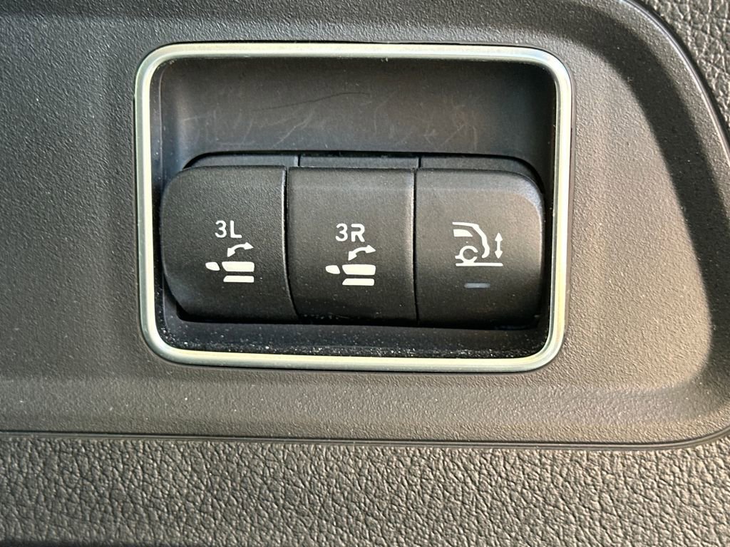 Certified 2023 Mercedes-Benz GLS 450 GLS 450 image 35