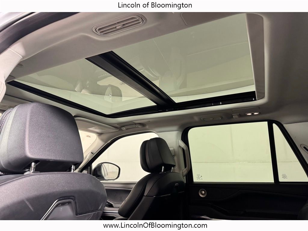 Used 2025 Lincoln Navigator L Reserve image 57