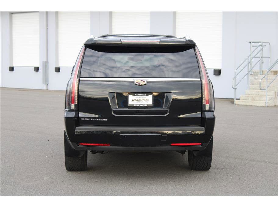 Used 2016 Cadillac Escalade ESV Luxury image 3