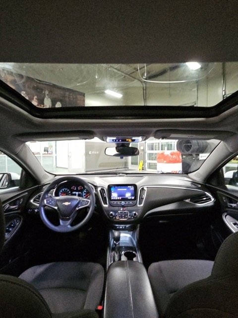 Used 2021 Chevrolet Malibu LT image 28