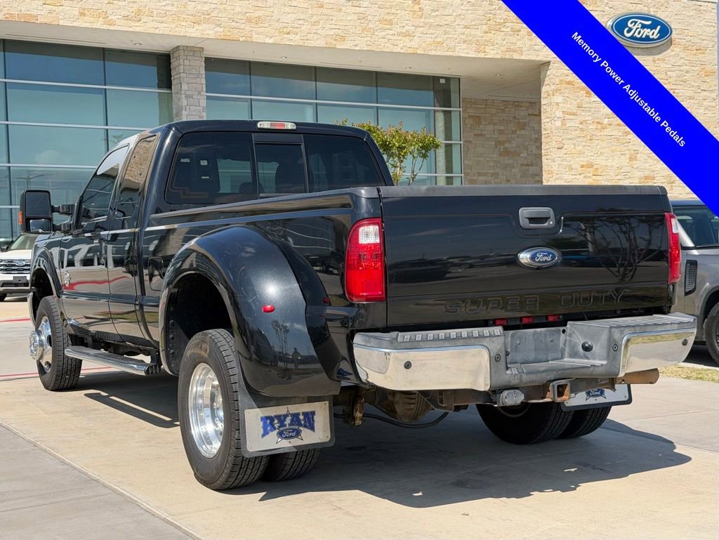 Used 2015 Ford F350 Lariat w/ Lariat Interior Package image 12