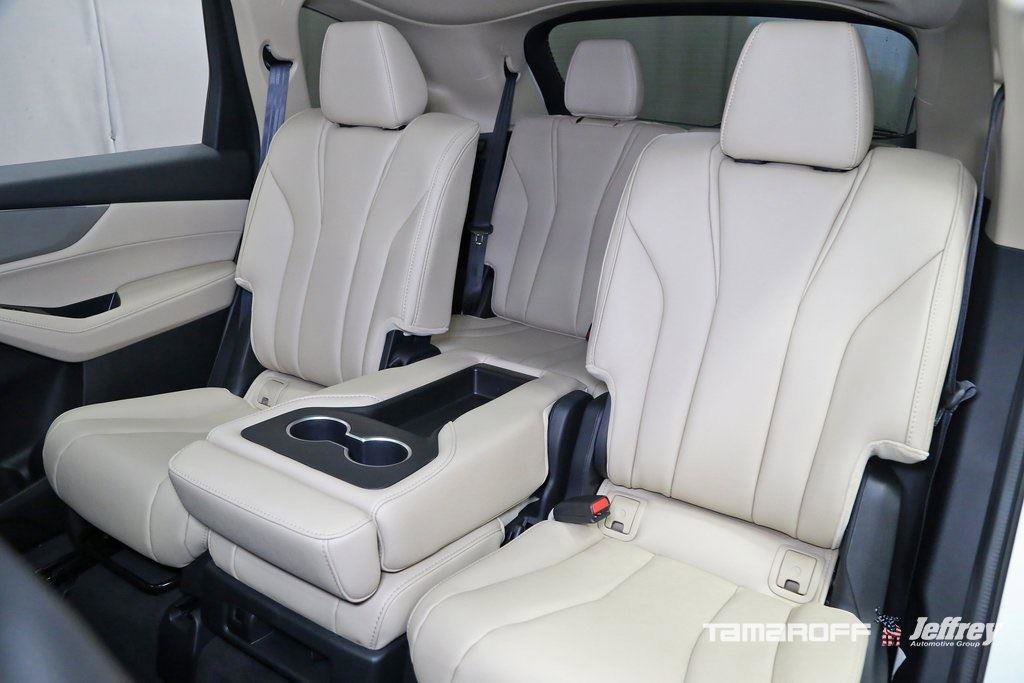 New 2026 Acura MDX SH-AWD image 11